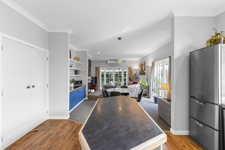 Photo of property in 22 Kingswood Street, Takaro, Palmerston North, 4412