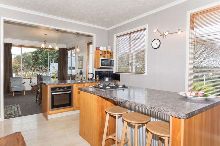 Photo of property in 40 Queen Street, Dannevirke, 4930