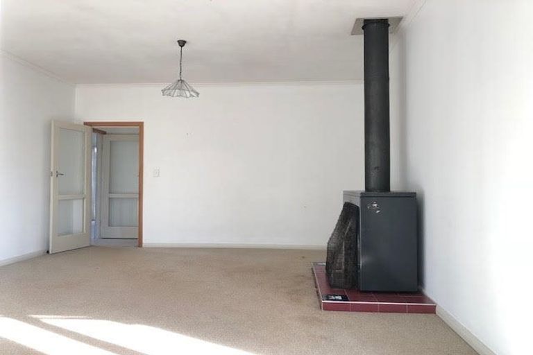 Photo of property in 18 Raphael Place, West Harbour, Auckland, 0618