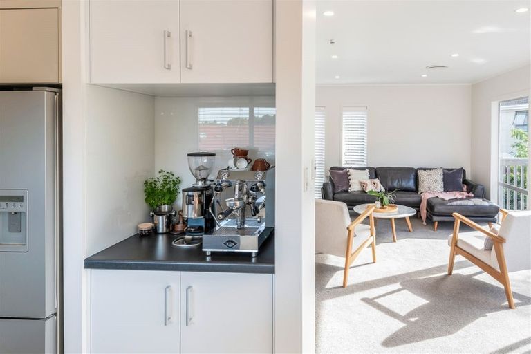 Photo of property in 1/31a Tyrian Close, Half Moon Bay, Auckland, 2012