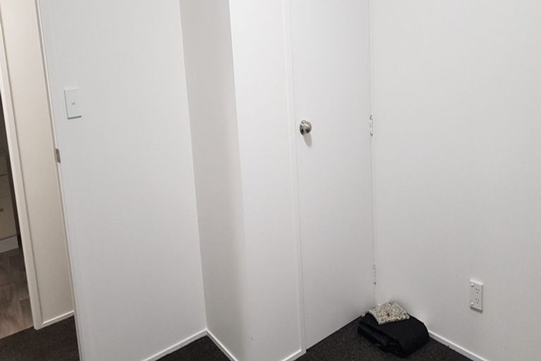 Photo of property in 5 Tangelo Place, Bucklands Beach, Auckland, 2012