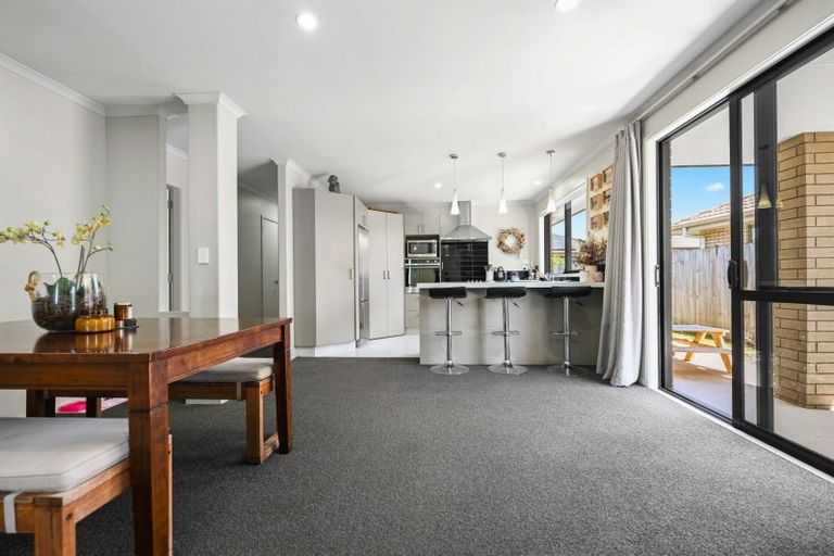 Photo of property in 54 Edgeview Crescent, Fitzroy, Hamilton, 3206