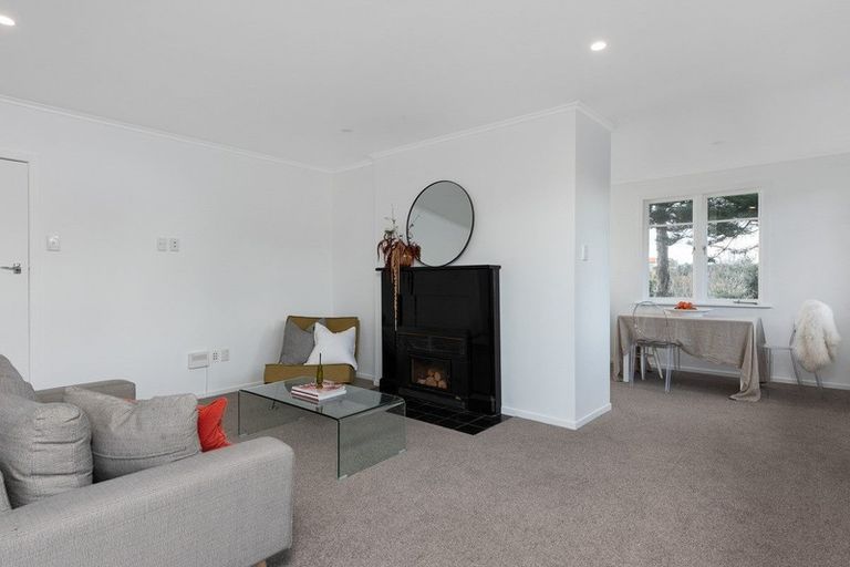Photo of property in 15 Landview Road, Parkvale, Tauranga, 3112
