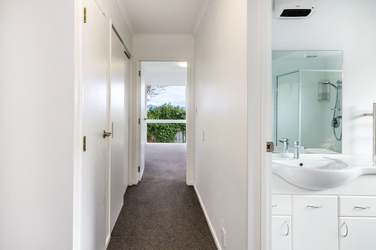 Photo of property in 11b Shepherd Road, Waipahihi, Taupo, 3330