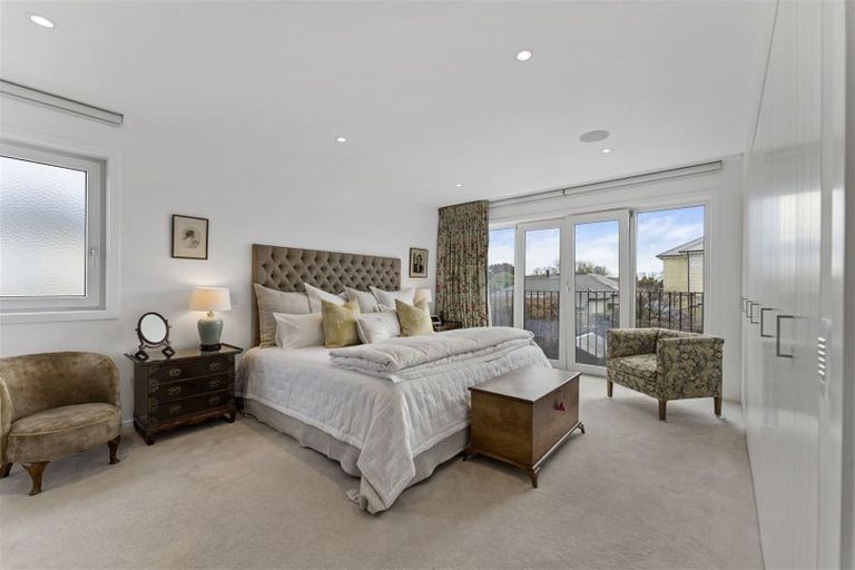 Photo of property in 62a Holly Road, St Albans, Christchurch, 8014