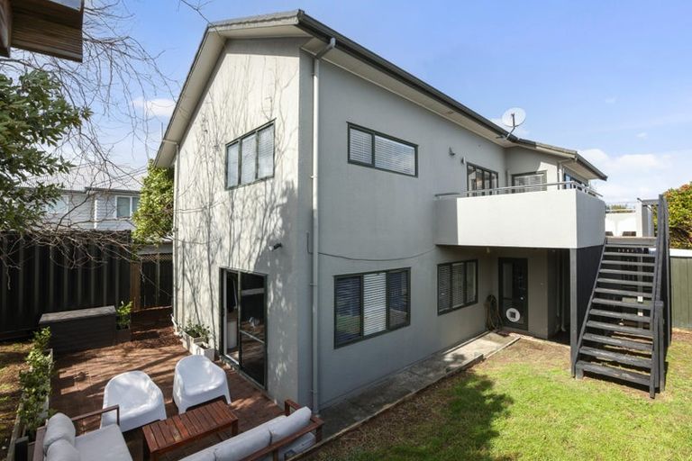 Photo of property in 15a Teal Crescent, Beach Haven, Auckland, 0626