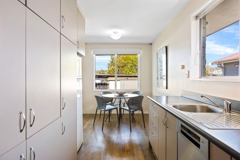 Photo of property in 1/41 Leitch Street, Somerfield, Christchurch, 8024