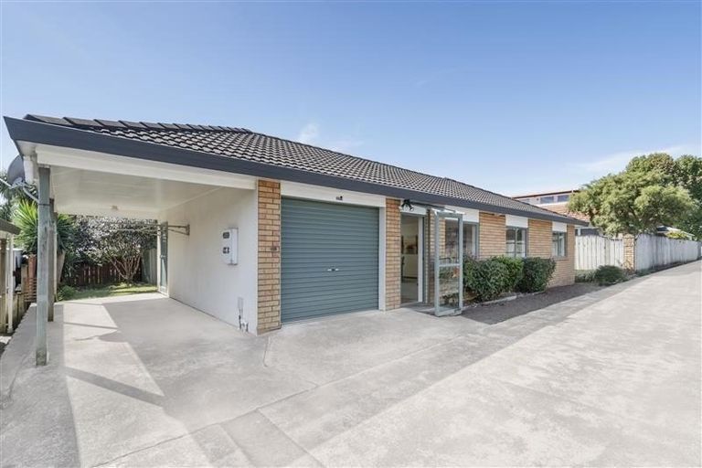 Photo of property in 39a Titirangi Road, New Lynn, Auckland, 0600