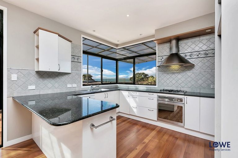 Photo of property in 1a Bournemouth Terrace, Murrays Bay, Auckland, 0630