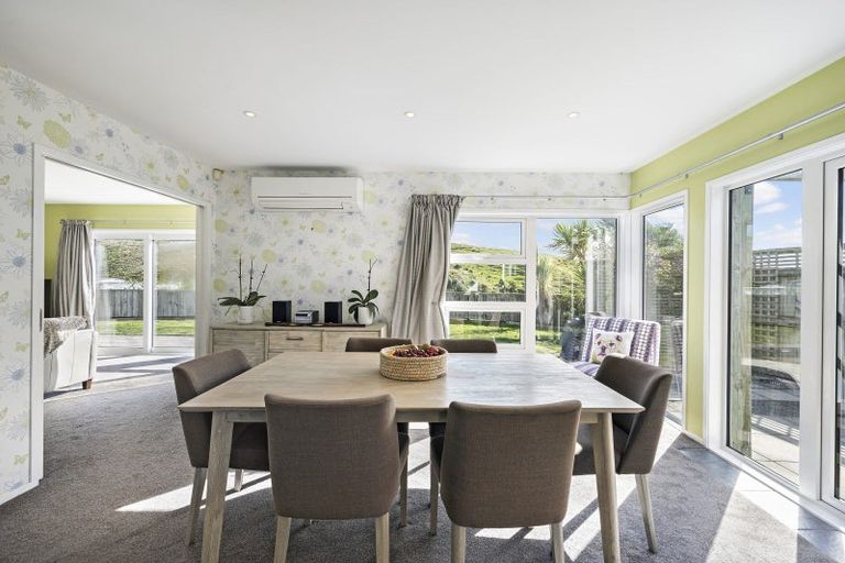 Photo of property in 21 Nether Green Crescent, Johnsonville, Wellington, 6037