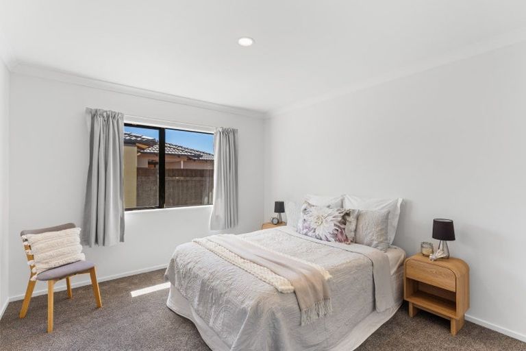 Photo of property in 6 Central Park, Paraparaumu Beach, Paraparaumu, 5032