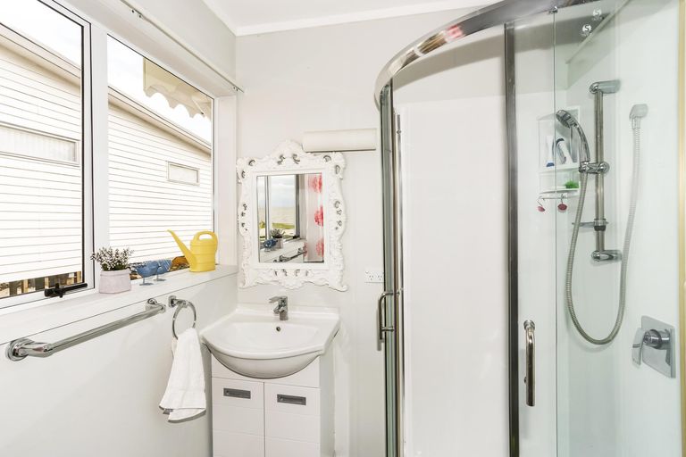 Photo of property in 875 East Coast Road, Kaiaua, Pokeno, 2473