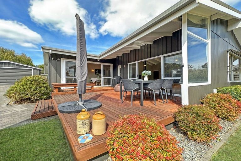 Photo of property in 13 Yasmin Lane, Kinloch, Taupo, 3377