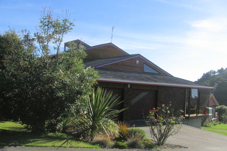 Photo of property in 85 Ayton Drive, Whitby, Porirua, 5024