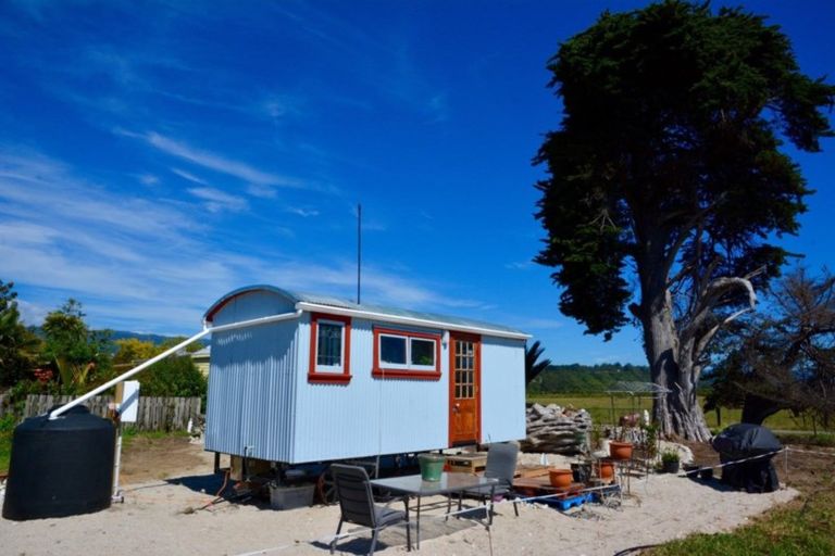 Photo of property in 3 Ray Street, Karamea, 7893