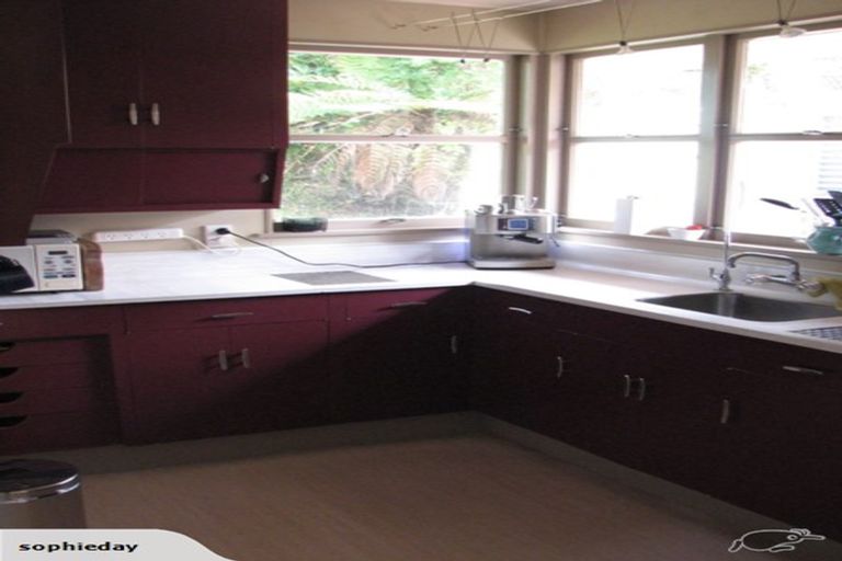 Photo of property in 19 Centennial Avenue, Helensburgh, Dunedin, 9010