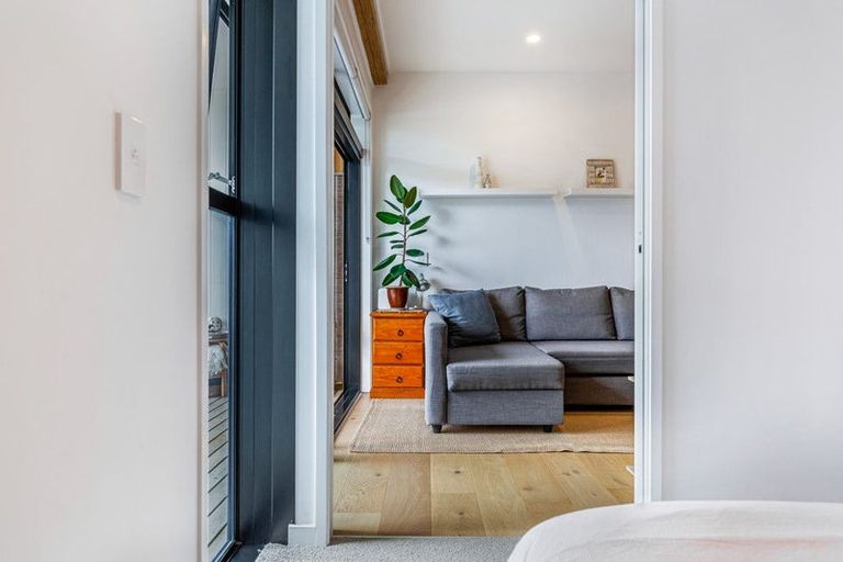 Photo of property in 6/167 Hobsonville Point Road, Hobsonville, Auckland, 0616