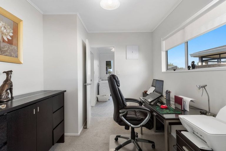 Photo of property in 56 Links View Drive, Omokoroa, 3114