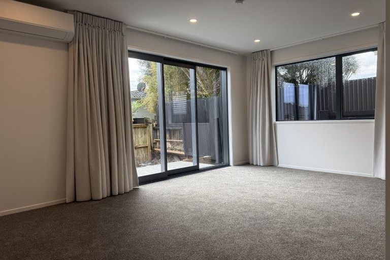 Photo of property in 452a Saint Aubyn Street, Moturoa, New Plymouth, 4310