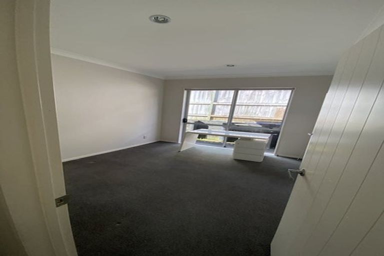 Photo of property in 12 Muirlea Drive, Flat Bush, Auckland, 2016