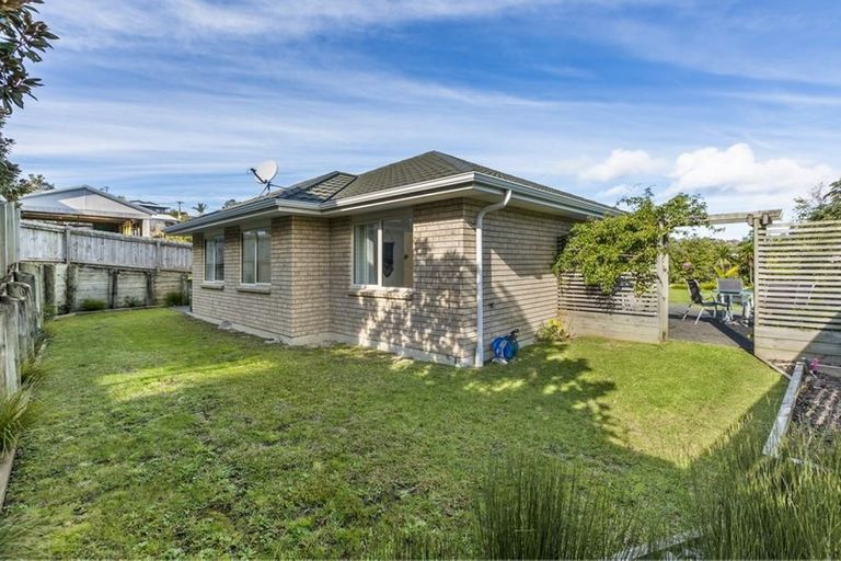 Photo of property in 21b Bonita Avenue, Stanmore Bay, Whangaparaoa, 0932