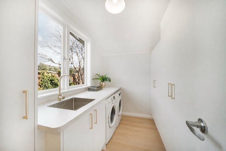 Photo of property in 10 Elizabeth Avenue, Heretaunga, Upper Hutt, 5018
