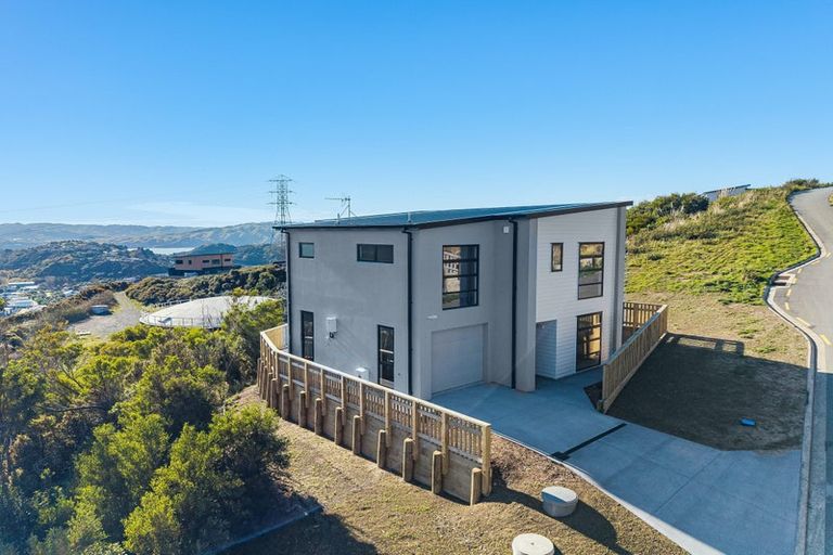 Photo of property in 24 Camber Drive, Whitby, Porirua, 5024