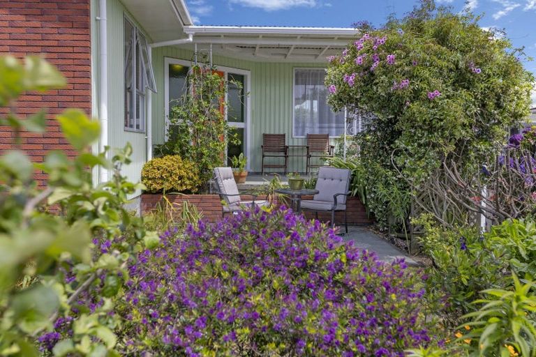 Photo of property in 9 Severn Place, Spotswood, New Plymouth, 4310