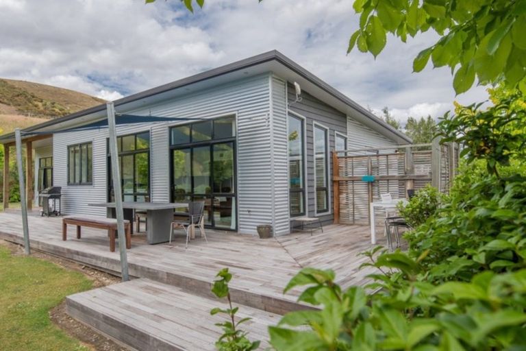 Photo of property in 100a Shields Street, Clyde, 9330