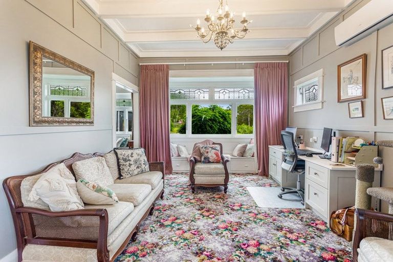 Photo of property in 147 Mcleod Road, South Head, Helensville, 0874