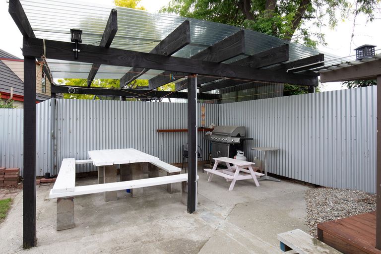 Photo of property in 2 Clutha Street, Alexandra, 9320