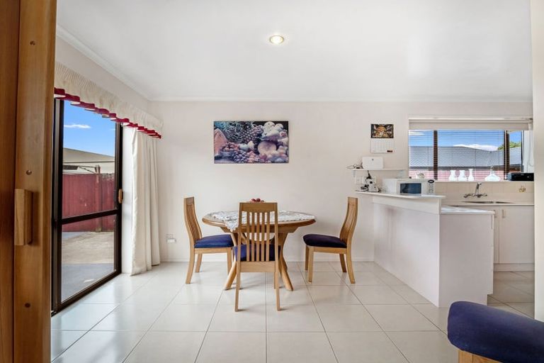 Photo of property in 2 Canon Stack Place, Kaiapoi, 7630