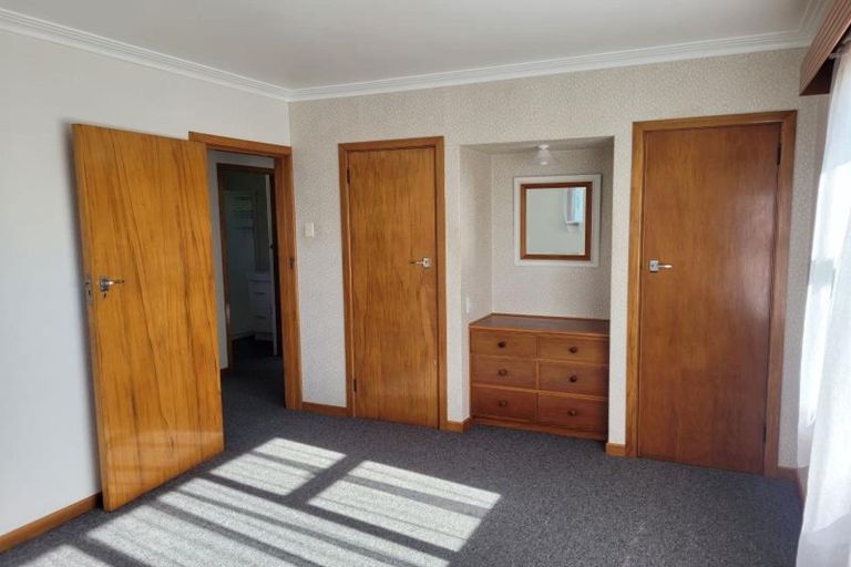 Photo of property in 31 Turakina Street, Merrilands, New Plymouth, 4312