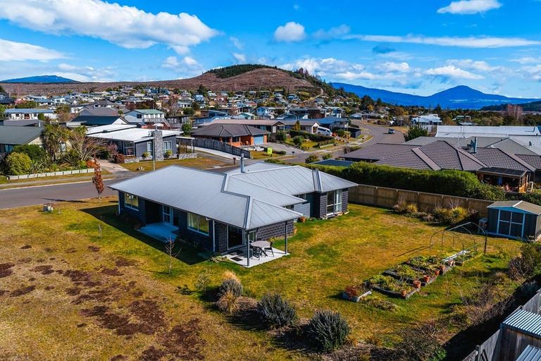 Photo of property in 82 Parekaawa Drive, Motuoapa, Turangi, 3382