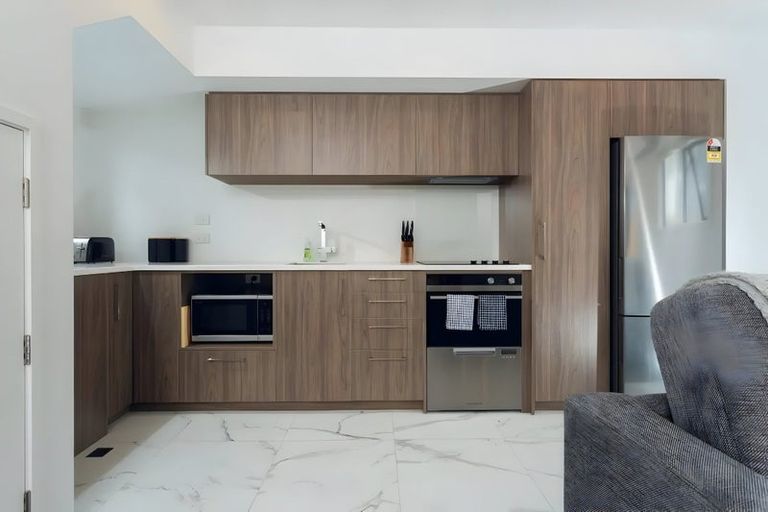 Photo of property in 4/221 Armagh Street, Christchurch Central, Christchurch, 8011