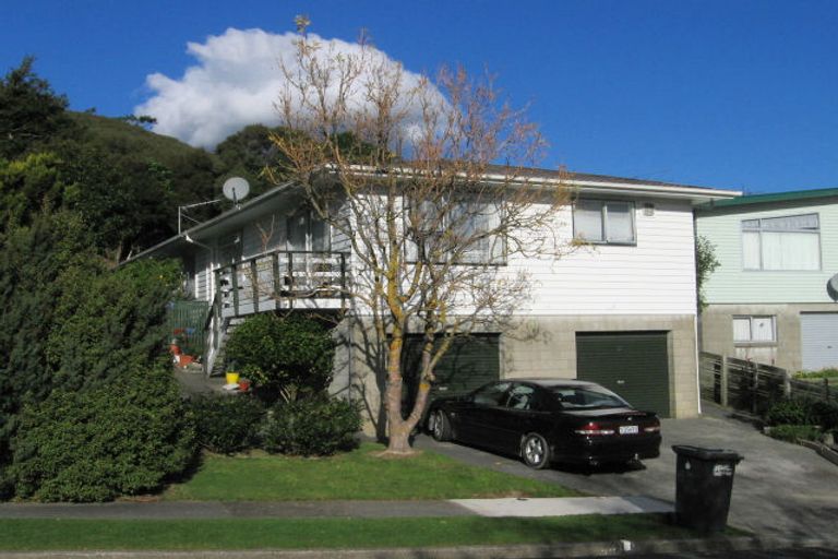 Photo of property in 28b Mimihau Grove, Wainuiomata, Lower Hutt, 5014