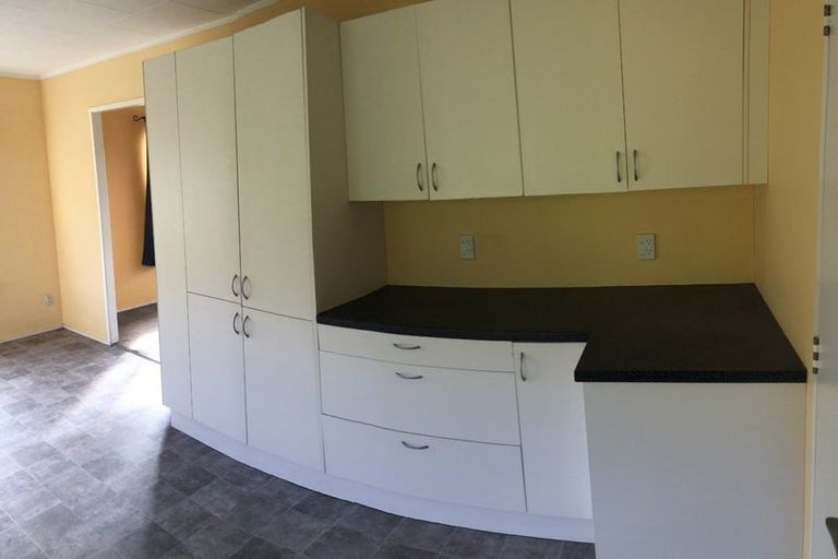 Photo of property in 15 Sunhaven Drive, Newlands, Wellington, 6037