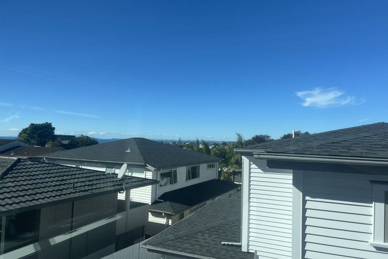 Photo of property in 333a East Coast Road, Mairangi Bay, Auckland, 0630