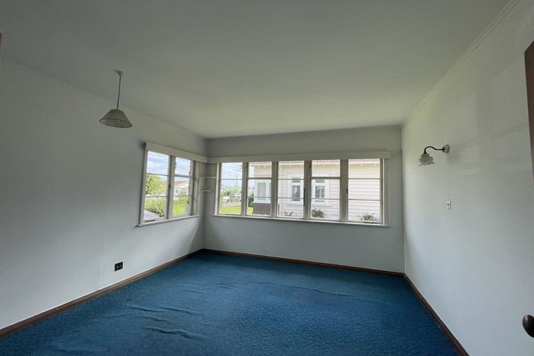 Photo of property in 51 Moa Road, Point Chevalier, Auckland, 1022
