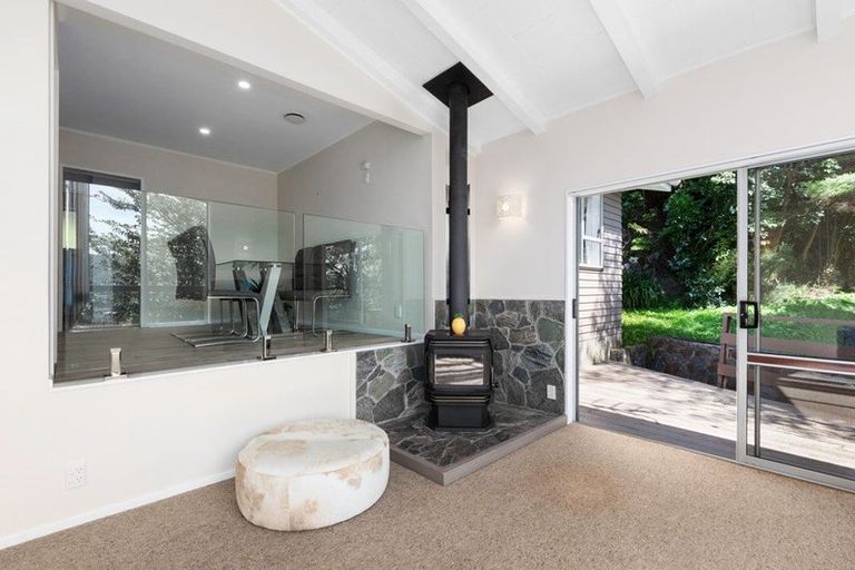 Photo of property in 30 Davis Grove, Wainuiomata, Lower Hutt, 5014