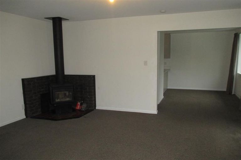 Photo of property in 2/73 Royal Park Drive, Parklands, Christchurch, 8083