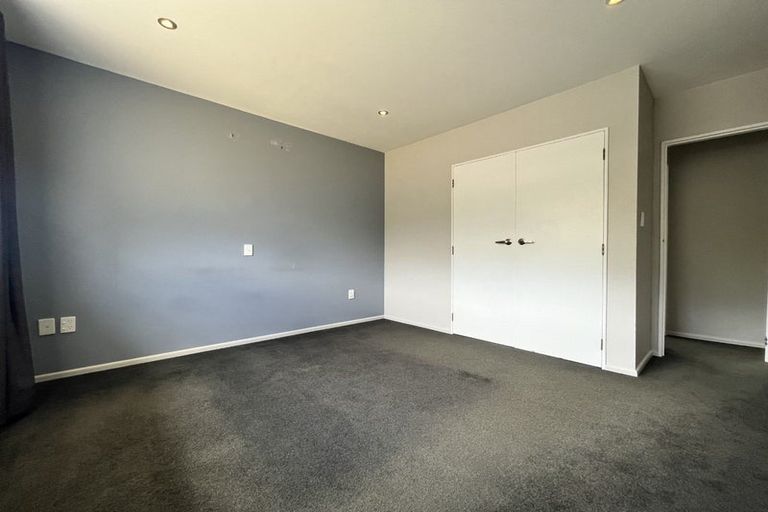 Photo of property in 20 Woolwich Close, Whitby, Porirua, 5024