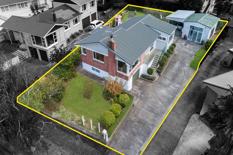Photo of property in 6 Tuakau Road, Pukekohe, 2120