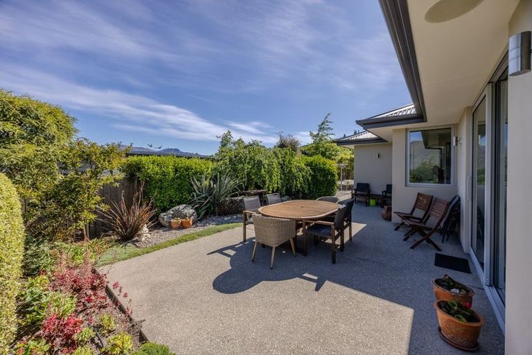 Photo of property in 5 Centre Crescent, Wanaka, 9305
