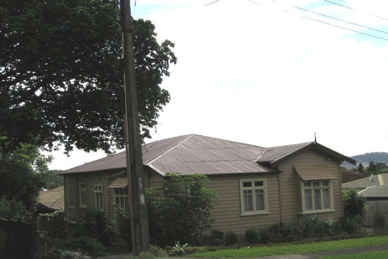 Photo of property in 1 Wesley Avenue, Mount Albert, Auckland, 1025