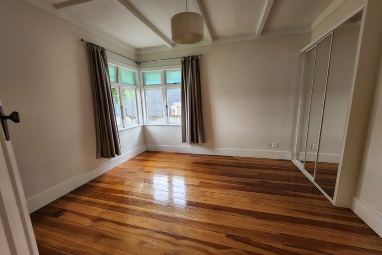 Photo of property in 8 Formby Avenue, Point Chevalier, Auckland, 1022