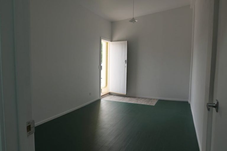 Photo of property in 20 Mclean Street, Strandon, New Plymouth, 4312