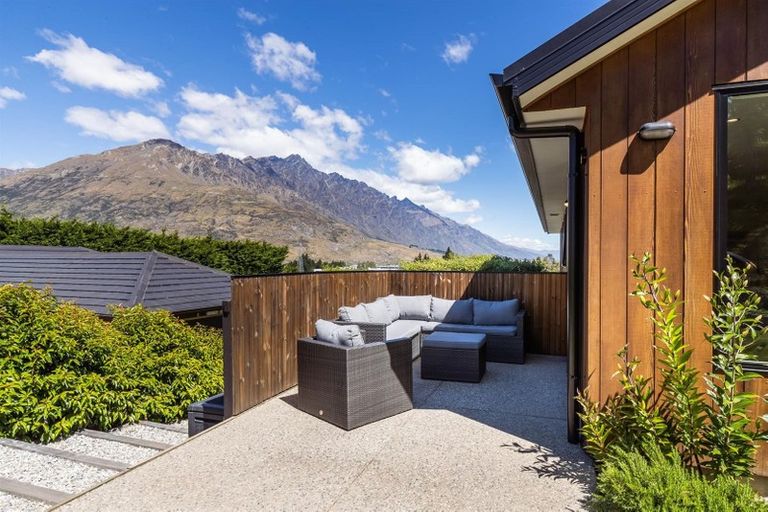 Photo of property in 5 Batsford Lane, Lower Shotover, Queenstown, 9371