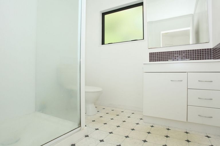 Photo of property in 11 Snowden Place, Raglan, 3225