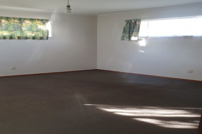 Photo of property in 121a Russell Road, Manurewa, Auckland, 2102